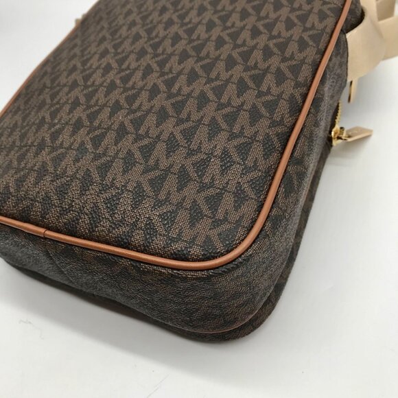 Michael kors Brown Monogram Canvas Jet Set Travel Crossbody Bag - Picture 8 of 11
